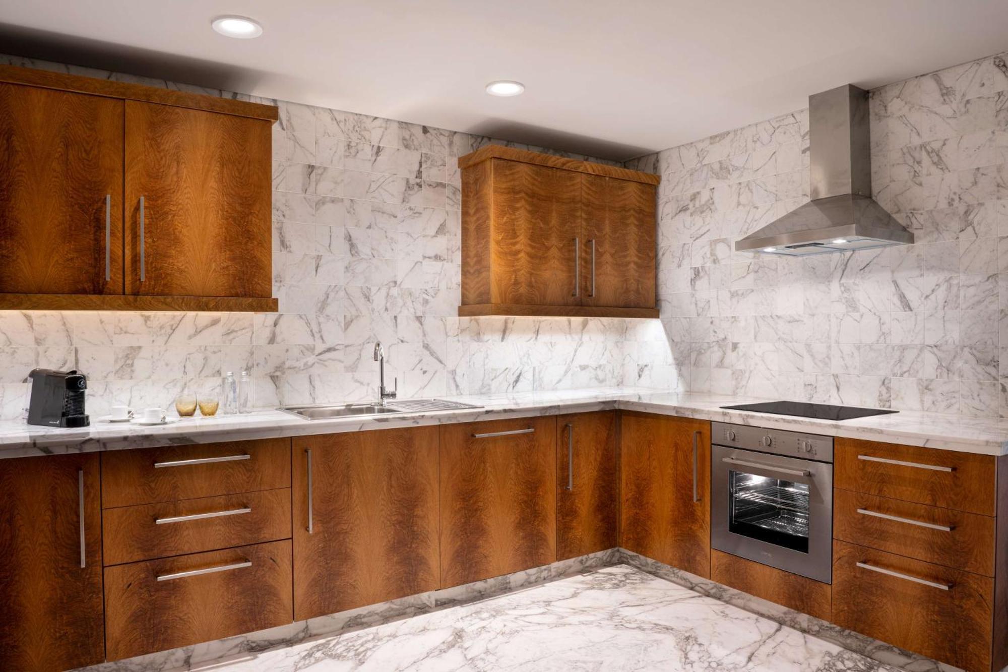 Hilton Riyadh Hotel & Residences Exteriör bild A modern kitchen