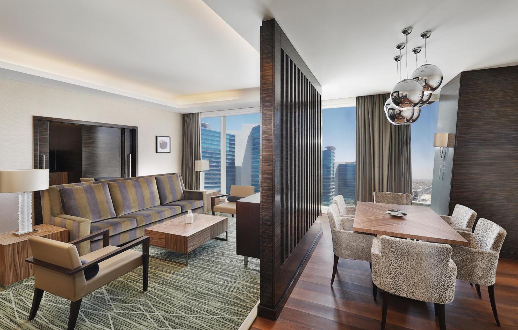 Hilton Riyadh Hotel & Residences Exteriör bild A suite at the hotel