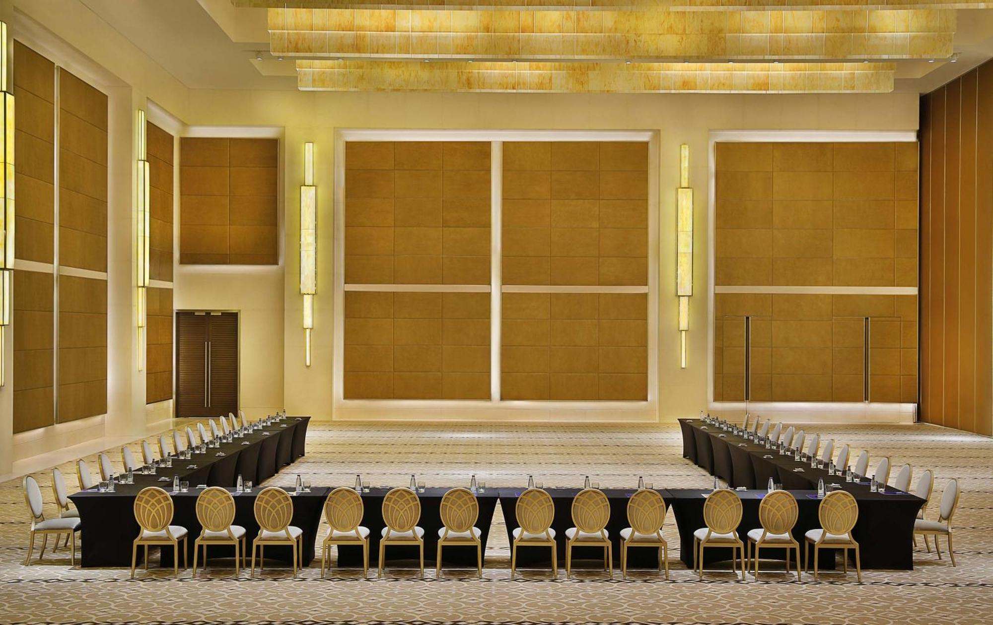 Hilton Riyadh Hotel & Residences Exteriör bild The Grand Ballroom