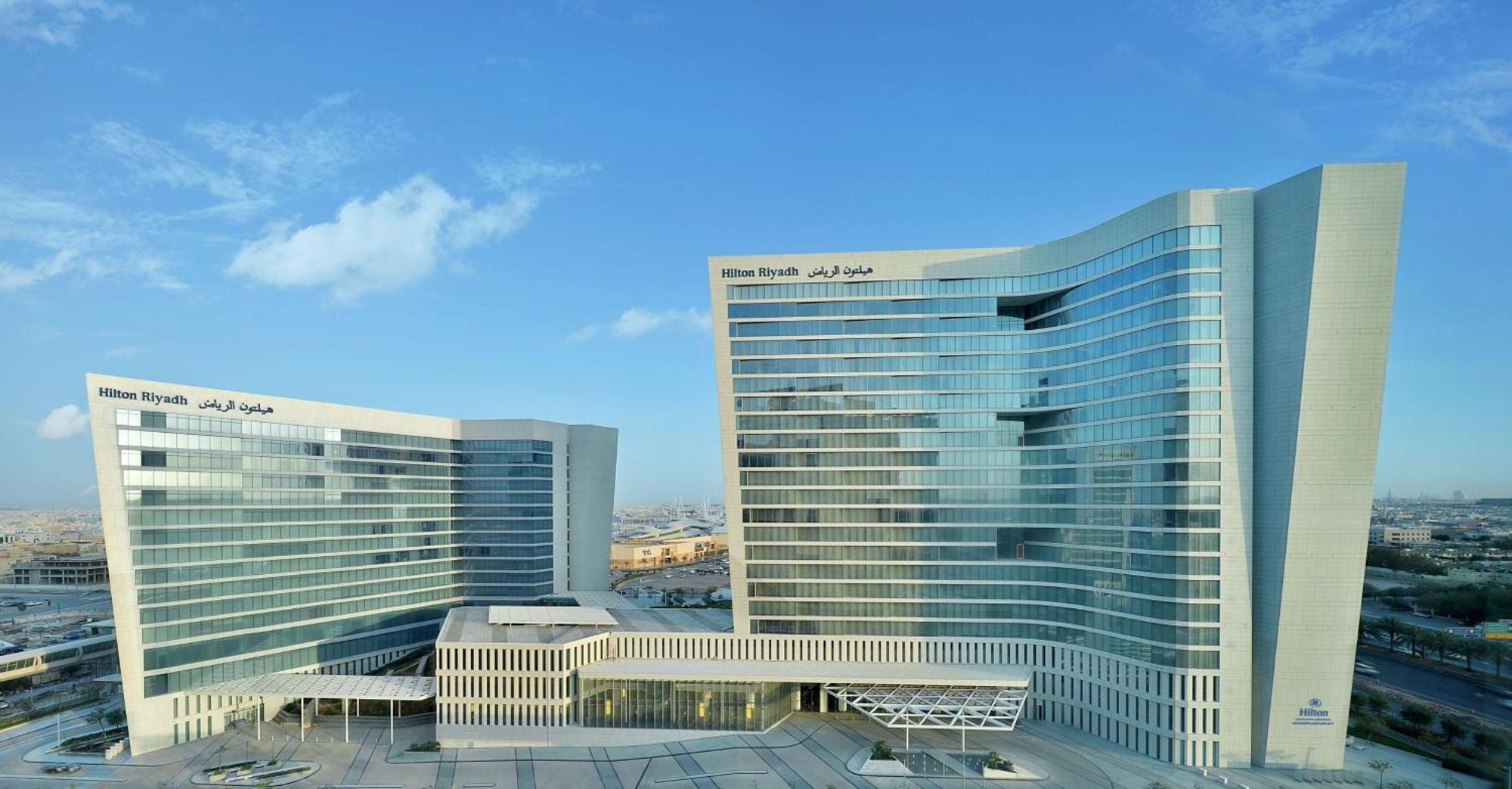Hilton Riyadh Hotel & Residences Exteriör bild The Ritz-Carlton, DIFC