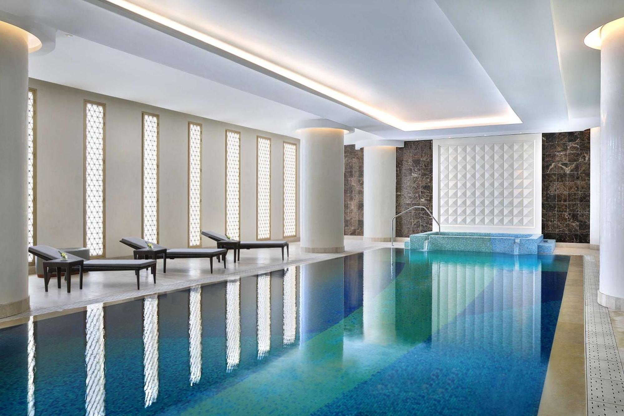 Hilton Riyadh Hotel & Residences Exteriör bild The Spa at The Westin